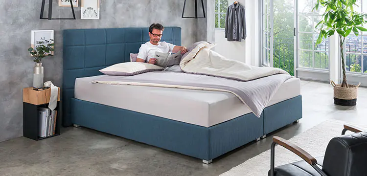 Lit boxspring