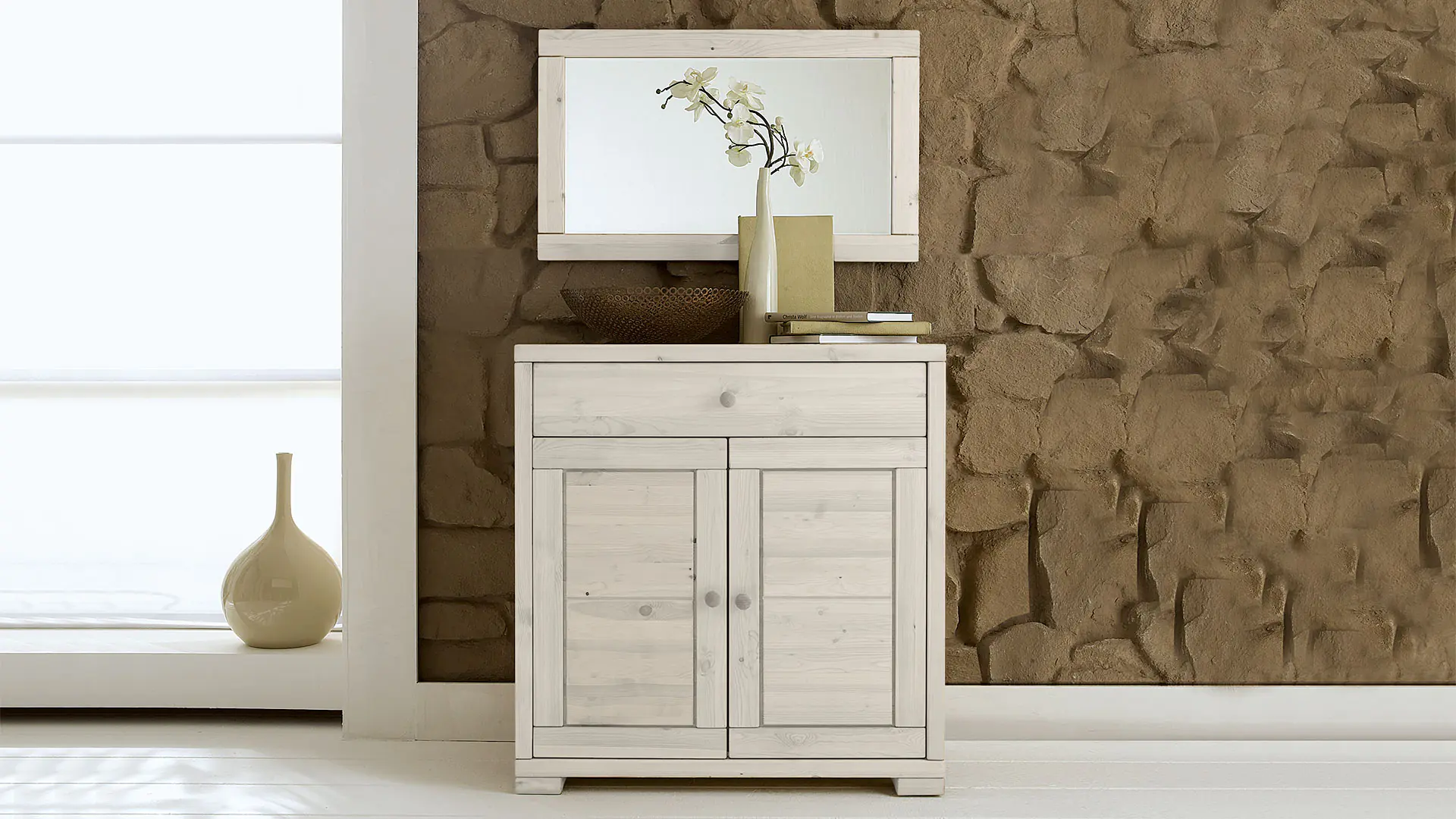 Commode et miroir Mascella en pin blanc lasuré