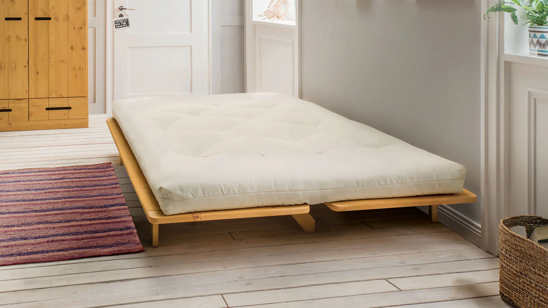 Matelas futon pour un confort d'assise et de couchage plutôt ferme